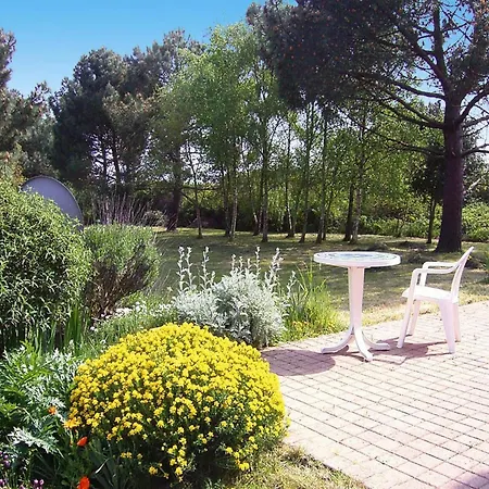 In Near Sandy * Piriac-sur-Mer