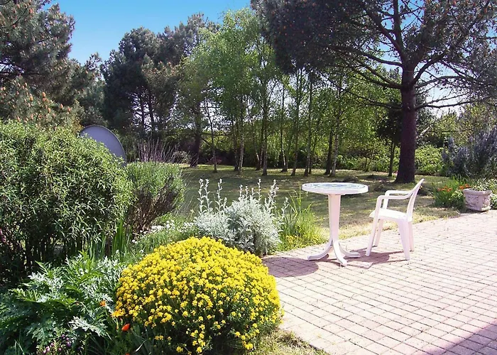 In Near Sandy * Piriac-sur-Mer